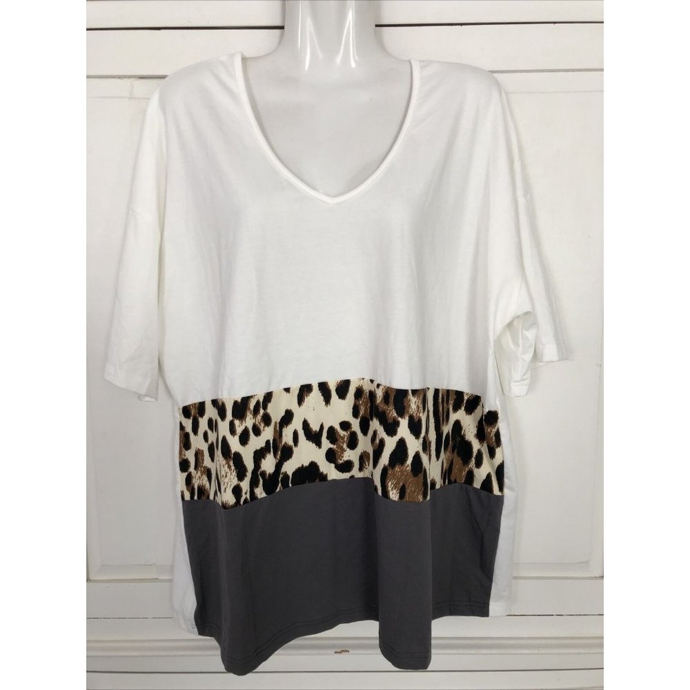 Sheilay V Neck Shirt Top Size Large White Leopard NEW